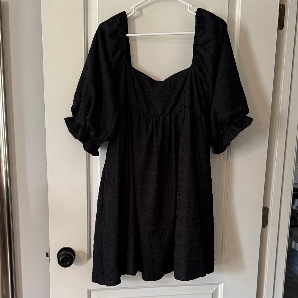 Elegant Black Puff Sleeve Dress